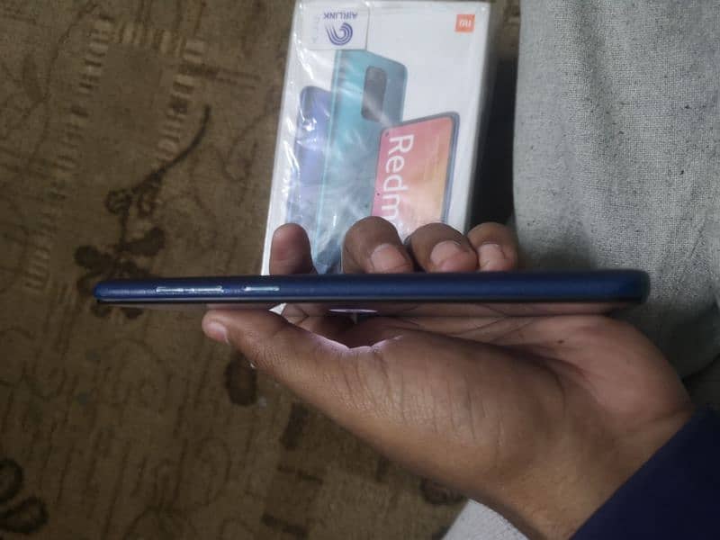 mi note 9 full box. 4+2gb ram 128gb rom. 03129496300 6