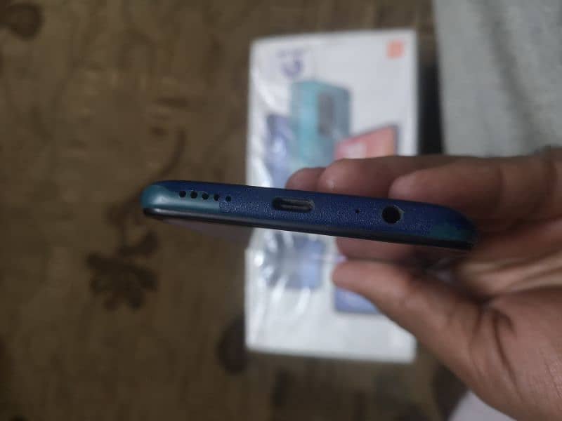 mi note 9 full box. 4+2gb ram 128gb rom. 03129496300 7