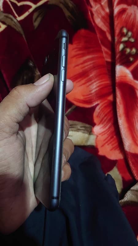 iPhone 8 Plus 64 GB pta proof ha all ok exchng ofre 8