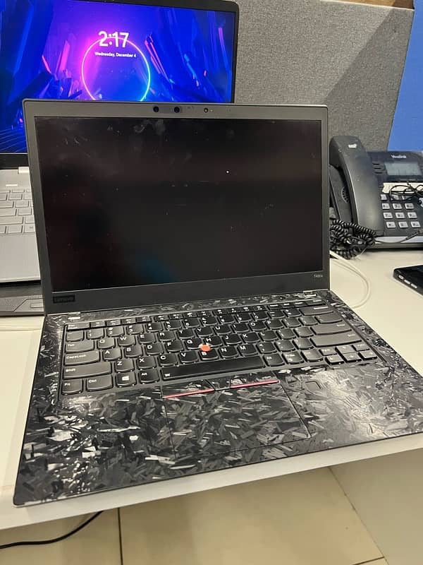 Lenovo t480s i7 8th 8gb ram upgradable 2