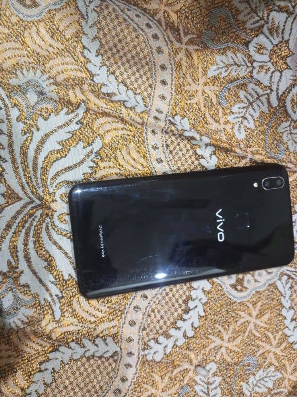 vivo y17 new condition mobile pata proved phone 4