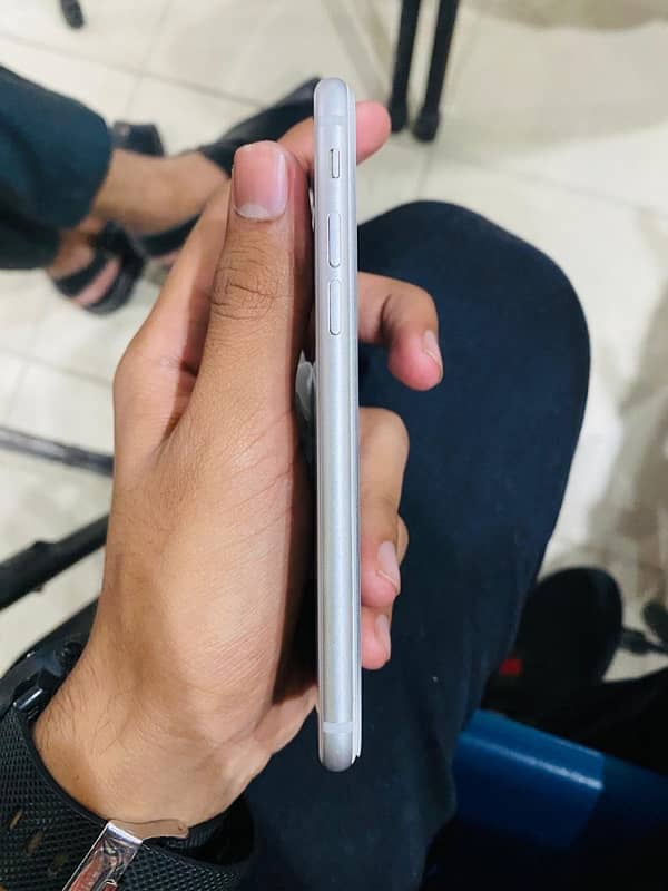 iphone 8 PTA approved 5