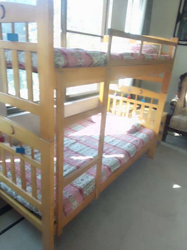 dyaar wood bunk bed with mattress 0