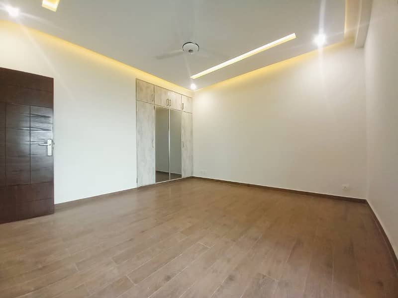 Beautiful appartment for rent 3 bed room 3