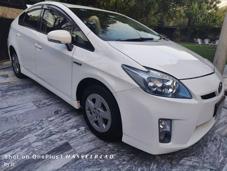 Toyota Prius 2011 6