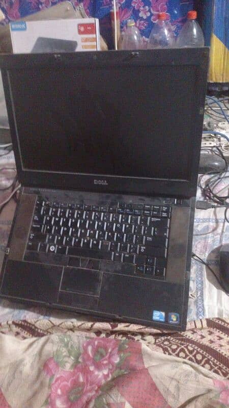 Laptop Dell core i7 Ram 6gb Nvidia 1gb hard drive 250gb 0