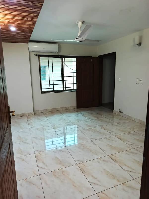 4 bed room apartment for rent 2