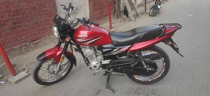 Yamaha yb125z for sale modle 2018 Punjab number 0