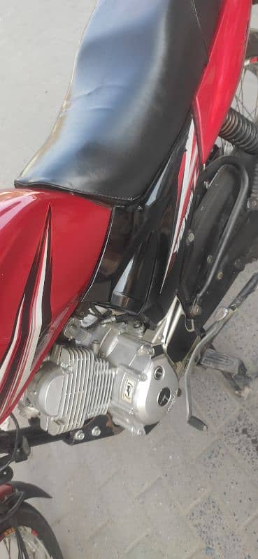 Yamaha yb125z for sale modle 2018 Punjab number 6