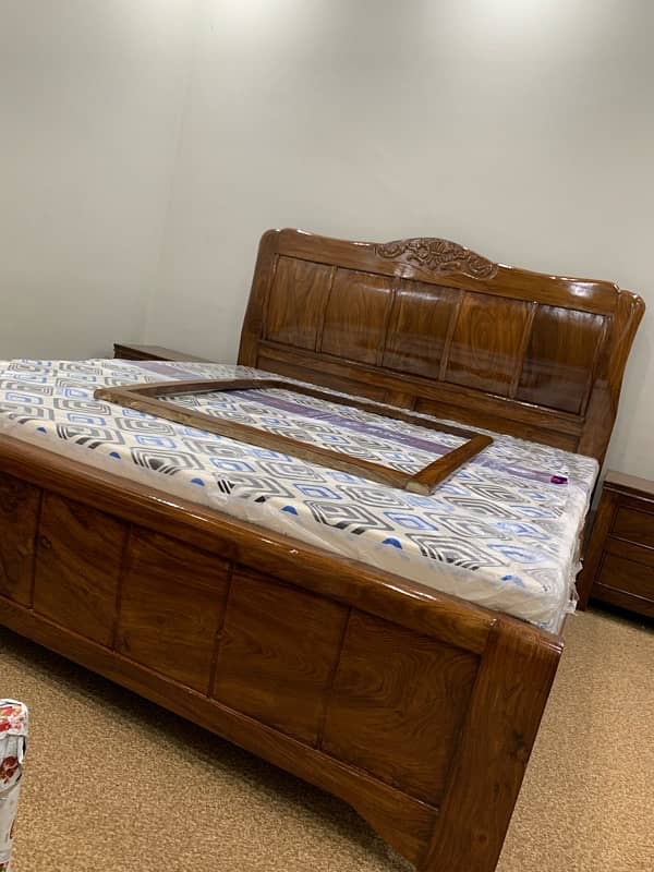 seesham pure wood Bed set Not used (Jis mrzi expert ko check krwain) 1