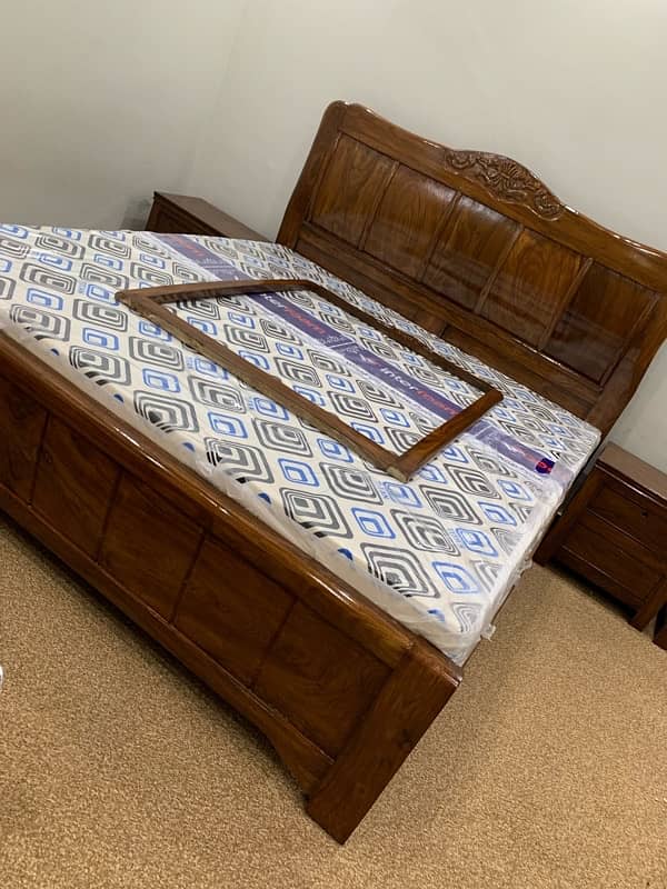 seesham pure wood Bed set Not used (Jis mrzi expert ko check krwain) 2