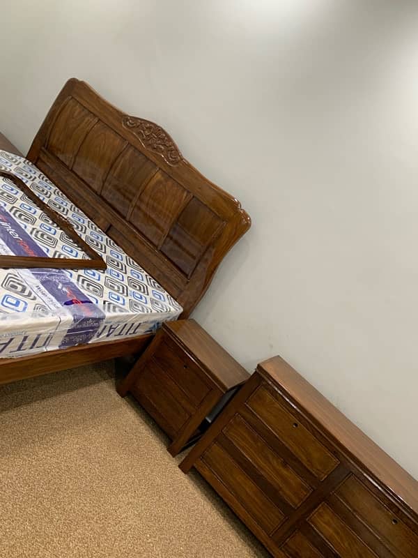 seesham pure wood Bed set Not used (Jis mrzi expert ko check krwain) 4