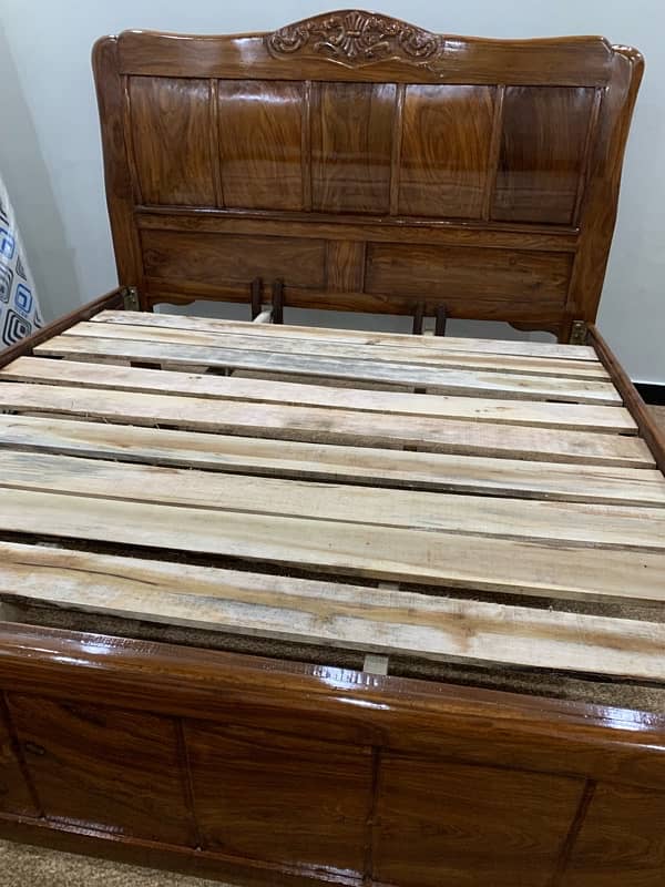 seesham pure wood Bed set Not used (Jis mrzi expert ko check krwain) 7