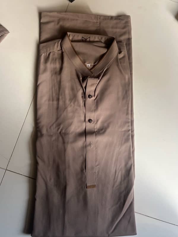 Pre-Loved Washing Wear Suit - Elegant & Comfortable 5