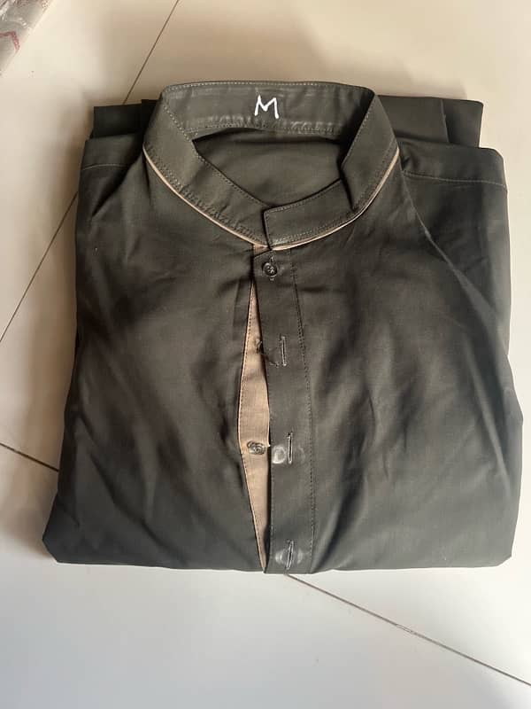 Pre-Loved Washing Wear Suit - Elegant & Comfortable 8