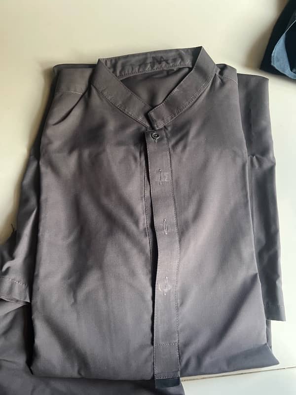 Pre-Loved Washing Wear Suit - Elegant & Comfortable 19