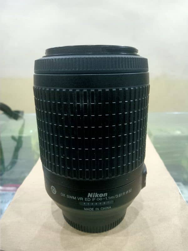 Nikon lense DX 55. . . . 200mm VR 1