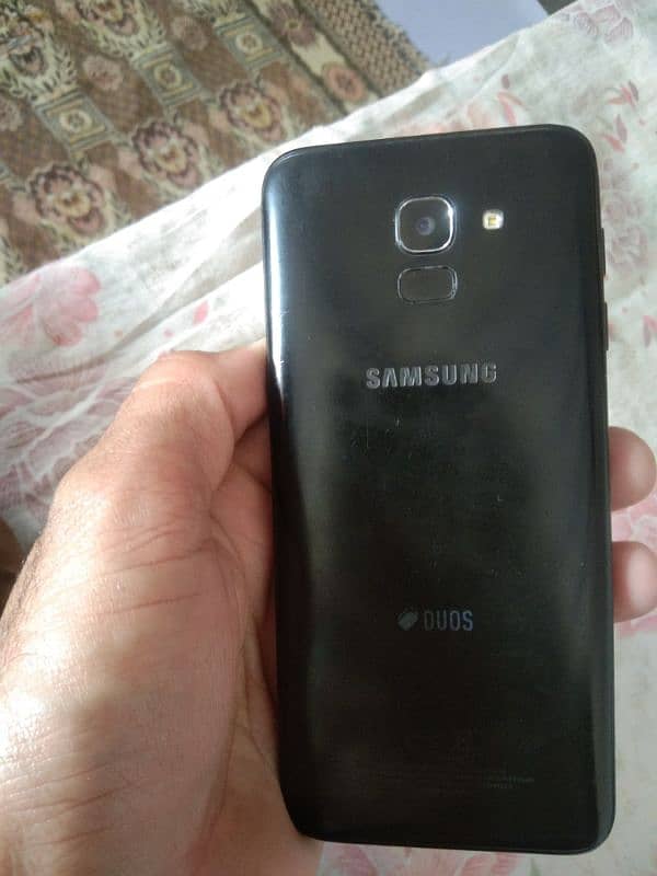 Samsung j6 03105887932 contct 1