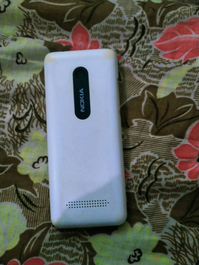 Nokia ASHA 206 2