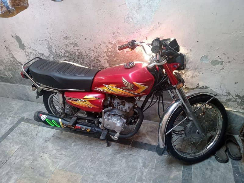 Honda cg 125 fit bike all Punjab number 20/21model ha 1