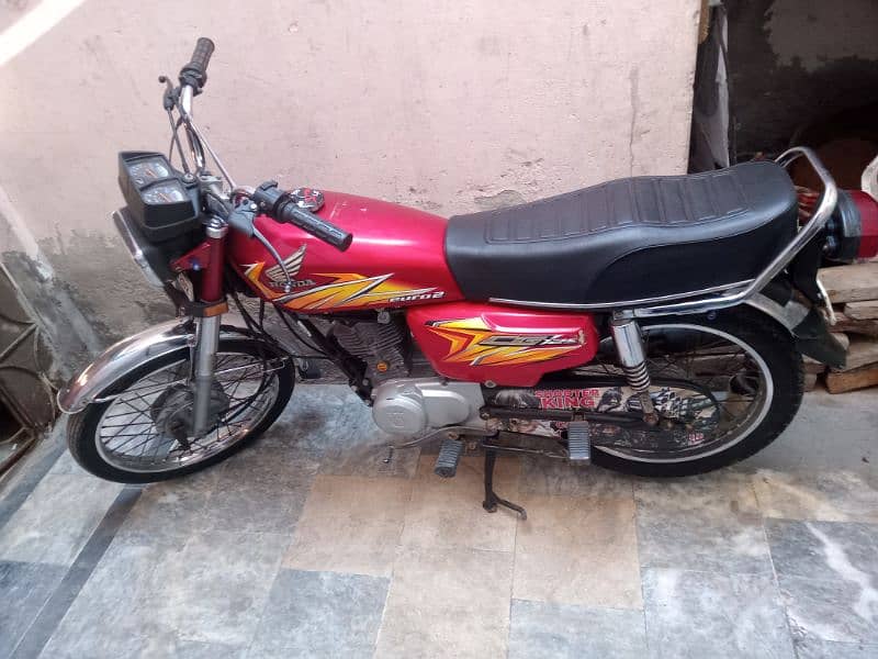 Honda cg 125 fit bike all Punjab number 20/21model ha 8