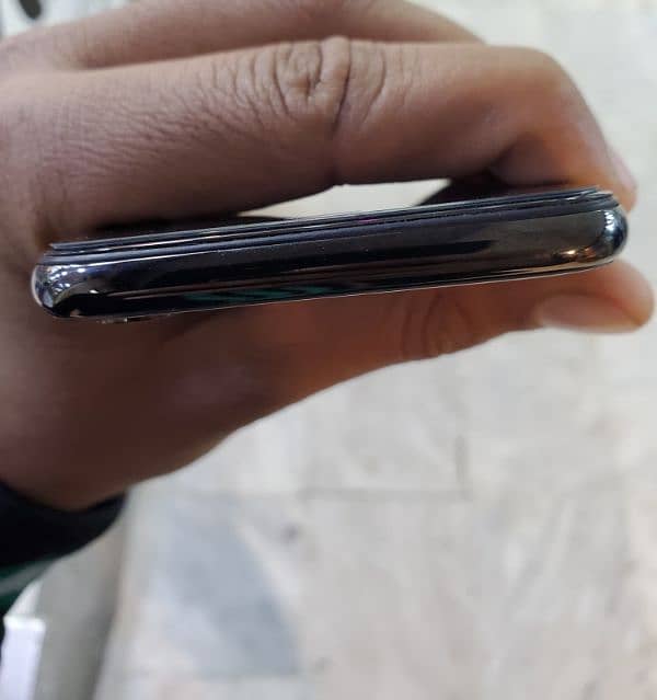 iPhone X 64 GB non pta 3