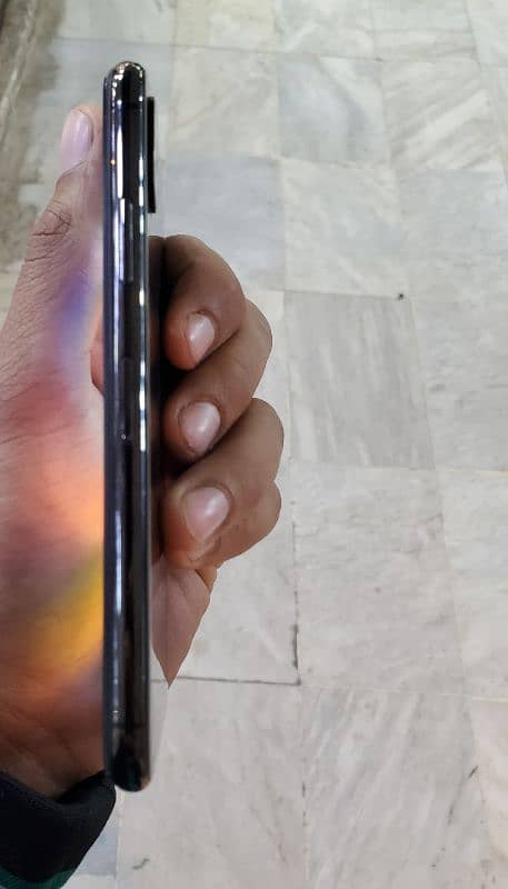 iPhone X 64 GB non pta 5