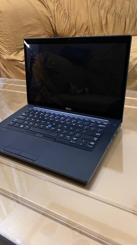 Dell i7 7th gen 8/256 Window 10 6