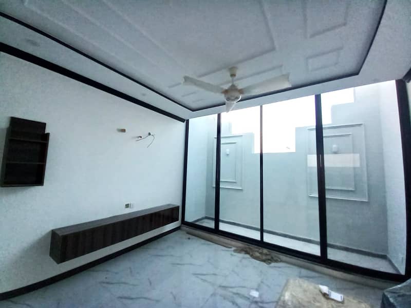 1 kanal house (upper portion) for rent 2