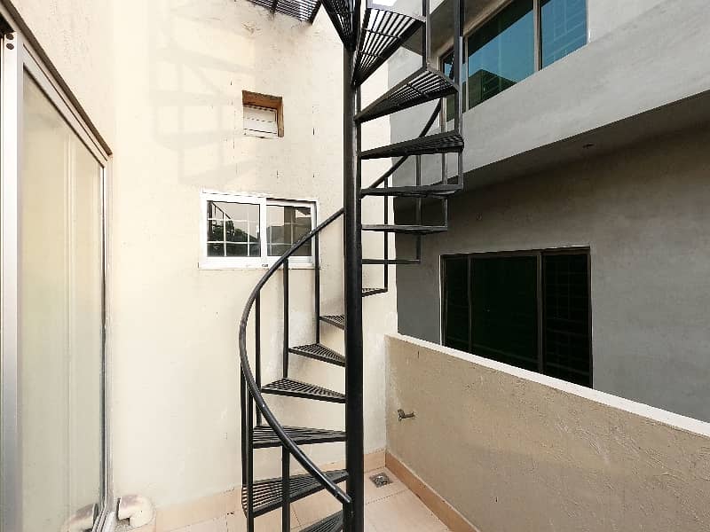 In PGECHS Phase 2 - Block E 1 Kanal House For sale 45