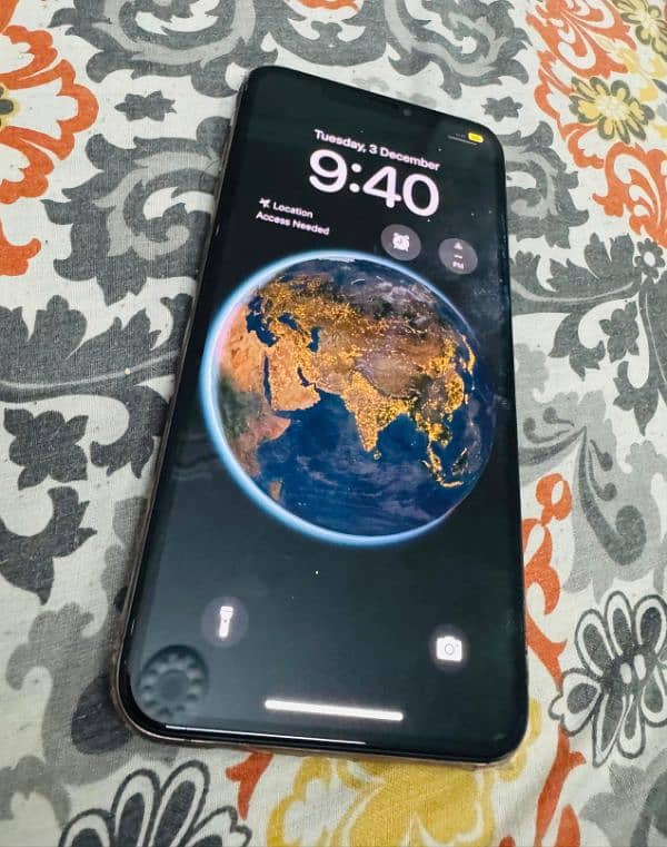 iPhone xs max 1