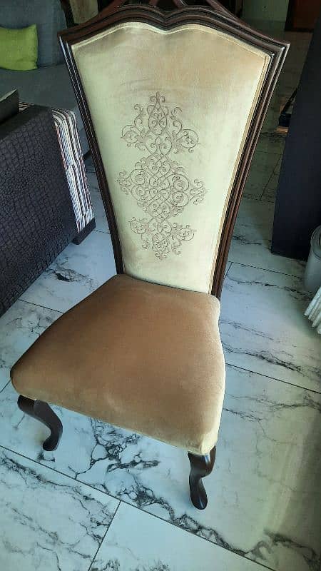 READ DESCRIPTION Urgent Sale! Set of 6 NEW dining chairs 3