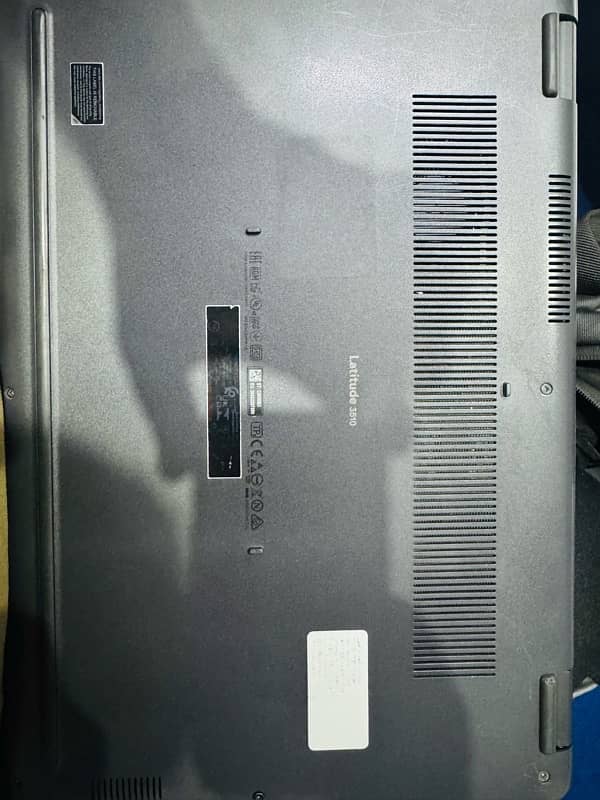 Dell Latitude 3510 4