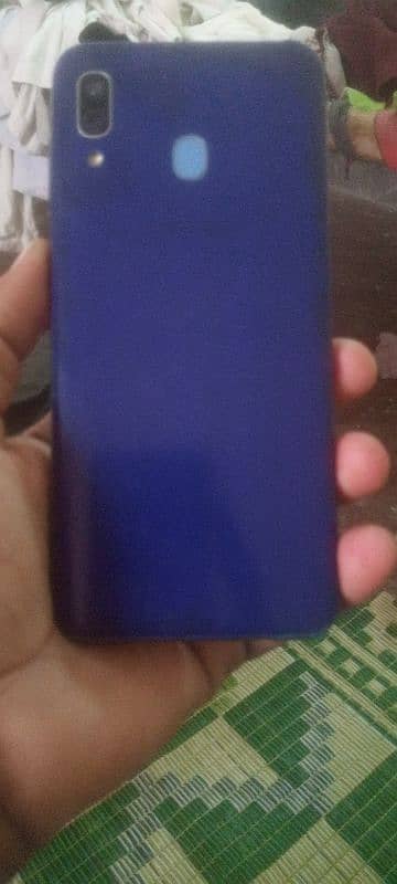 Samsung a30 condition 10 by 10 2