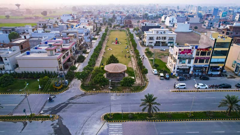 10 Marla 80 Feet Road 35% Paid Plot For Sale in Diamond Block Park View City Lahore 2