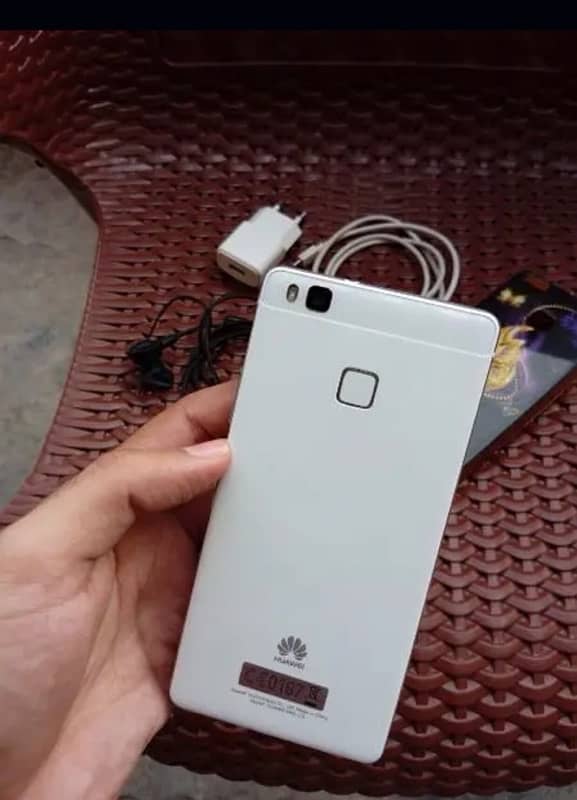 Huawei P9 lite       (10/10 condition) 0