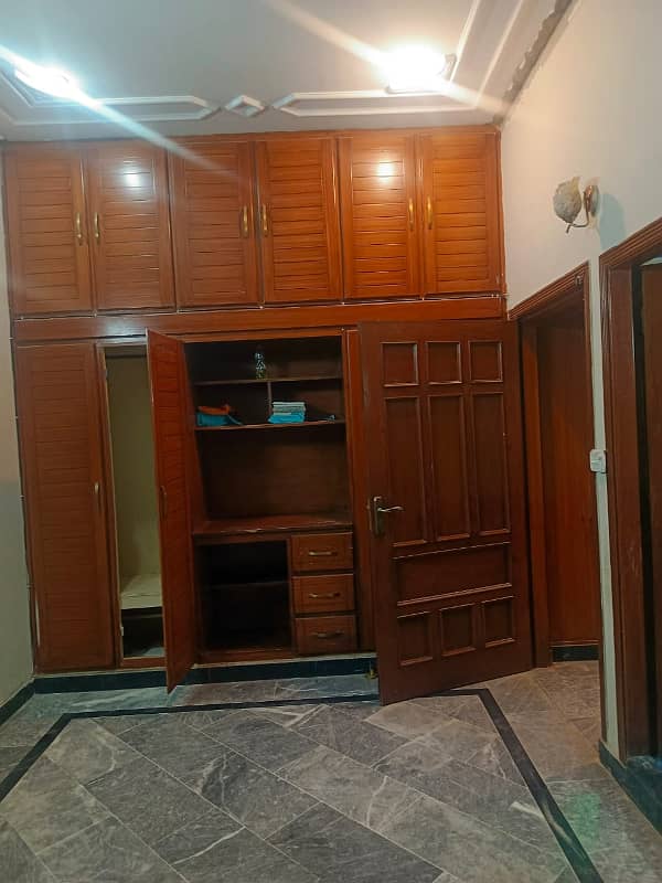 4marla 2beds TV lounge kitchen attached baths neat clean upper portion for rent in G 13 1 Islamabad 0