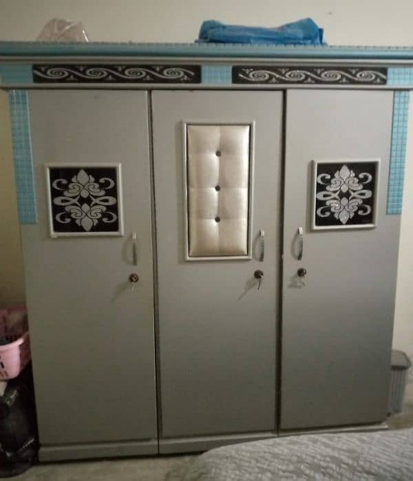 6 piece bedroom set for sell 2