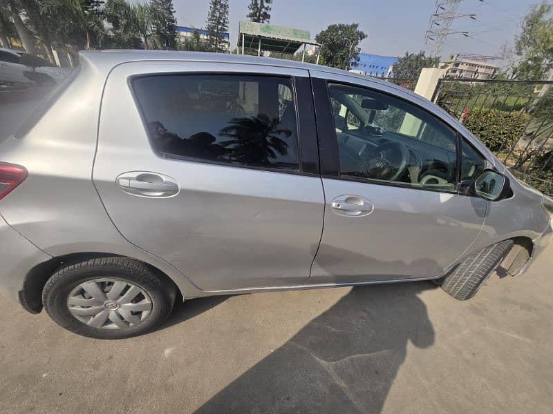 Toyota Vitz 2012 5