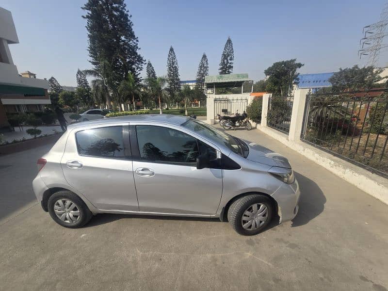 Toyota Vitz 2012 8