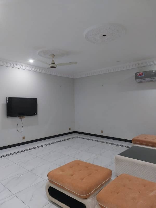 10 Marla Lower Portion Full Furnished Basement For Rent In Bahria Town Lahore 10