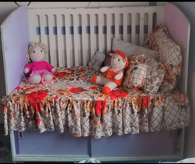 Baby cot bed 1