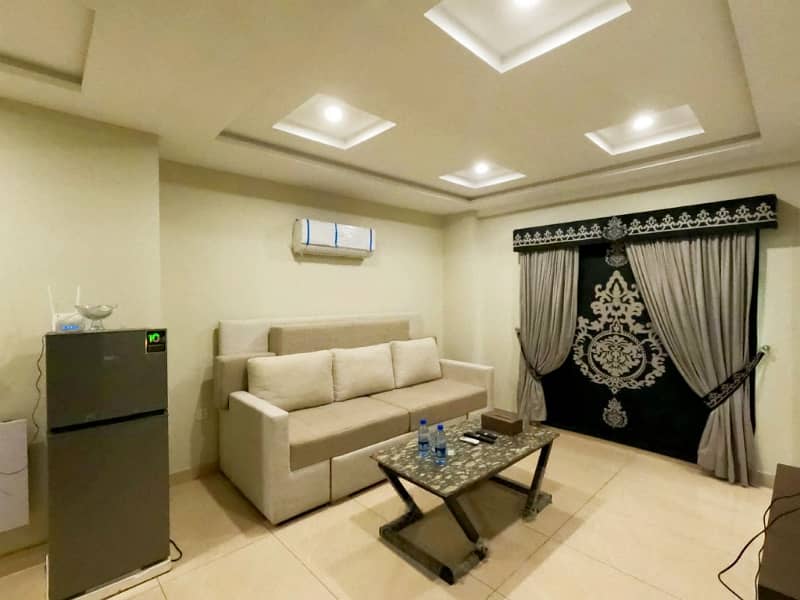 1 Bed Apartment For Sale In Bahria Town Lahore On Investor Rate 15