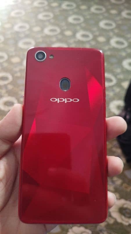 oppo F7 0