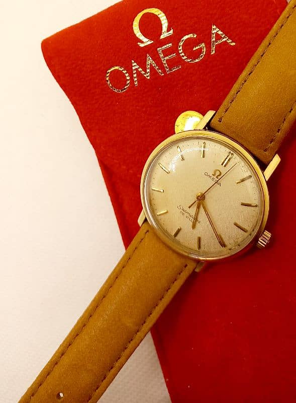 Omega 14 karat Yellow Gold Semaster Deville Manual Winding Swiss Made 10