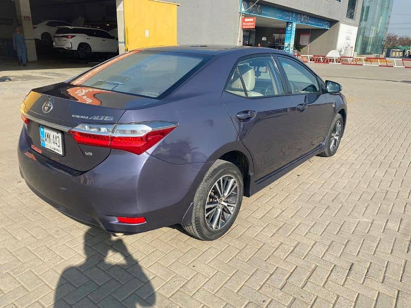 Toyota Corolla Altis 2018 Automatic 2