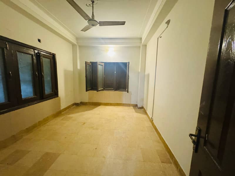 Flat For Rent In Main Market Gulberg Al Ghani Building, 2 Rooms , Kitchen Washroom 0