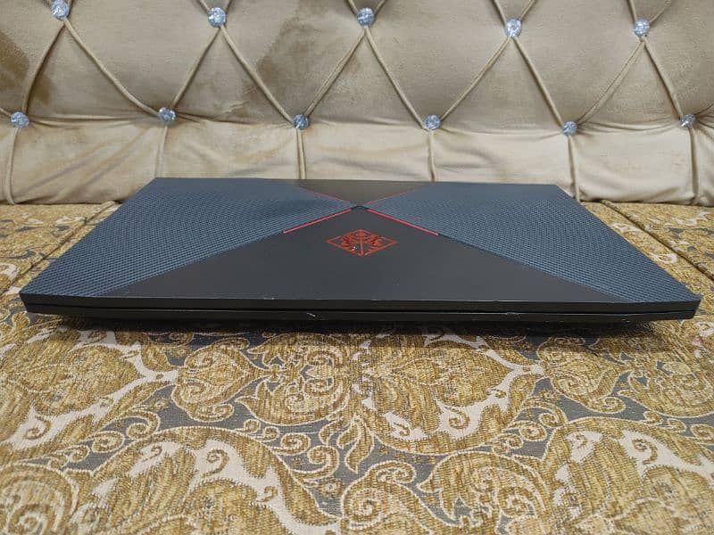 HP OMEN 17 - Gaming Laptop (8GB Graphics Card) 4