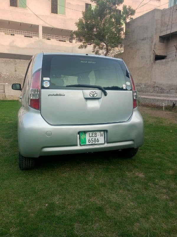 Toyota Passo 2005 Pakistan ma 2008 ma laga 4