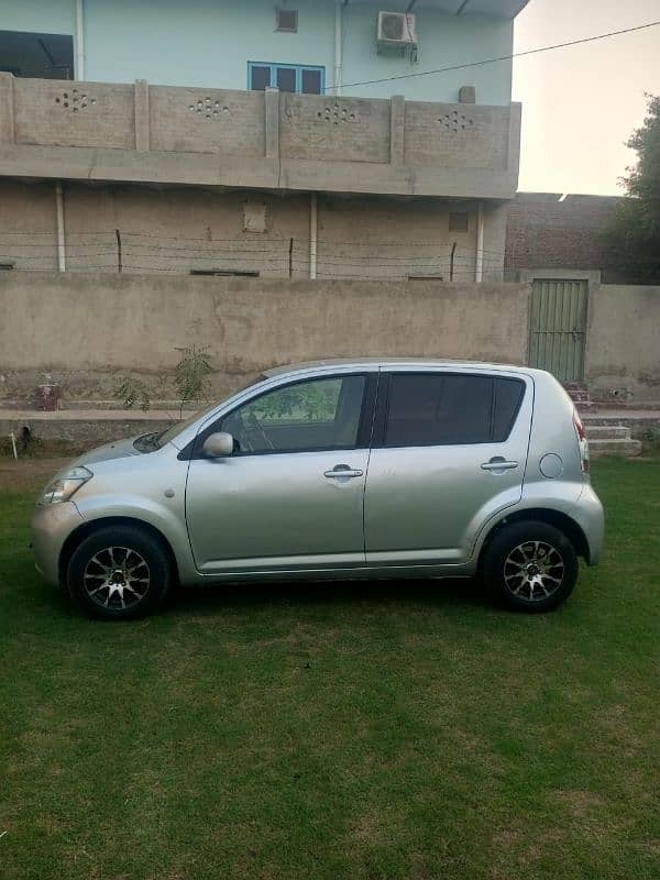 Toyota Passo 2005 Pakistan ma 2008 ma laga 12